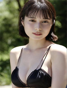 《女生和女生一起打扑克差差》